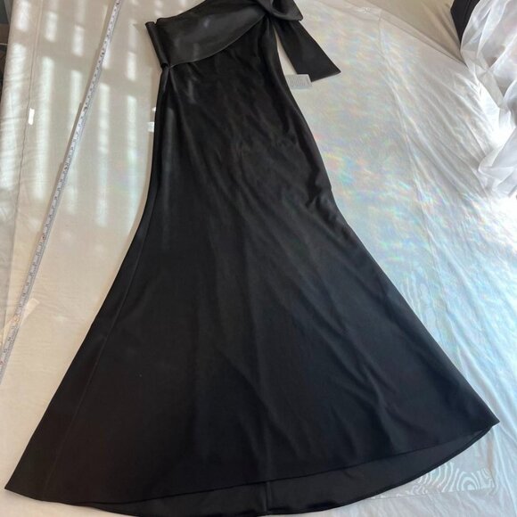 Betsy Adam Carmela One Shoulder Scuba Crepe Gown Satin Bow Black 12 - Picture 12 of 16